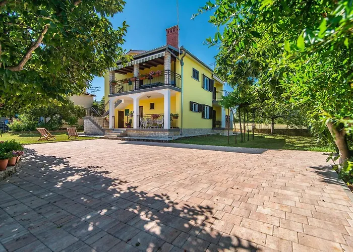 Villa Maria Nives